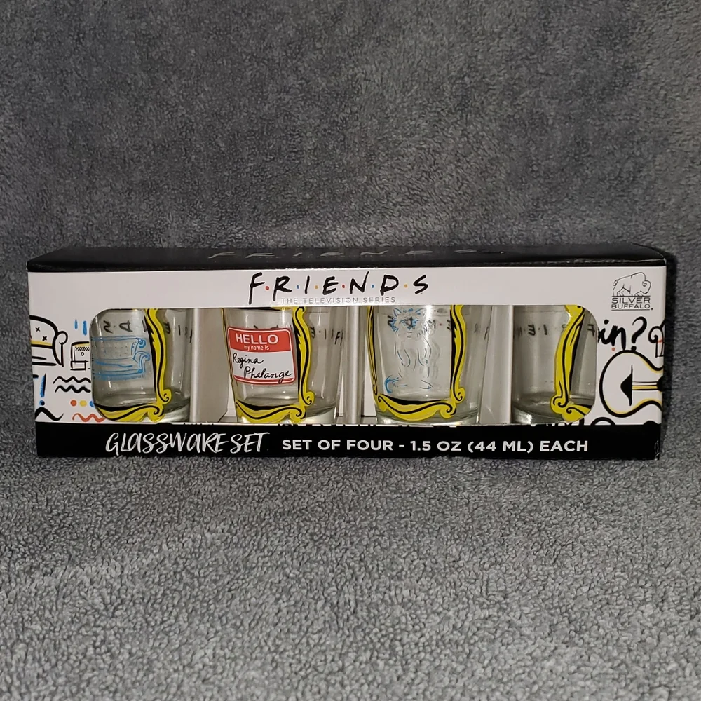 FRIENDS Set Of 4 Shot Glasses New In Box